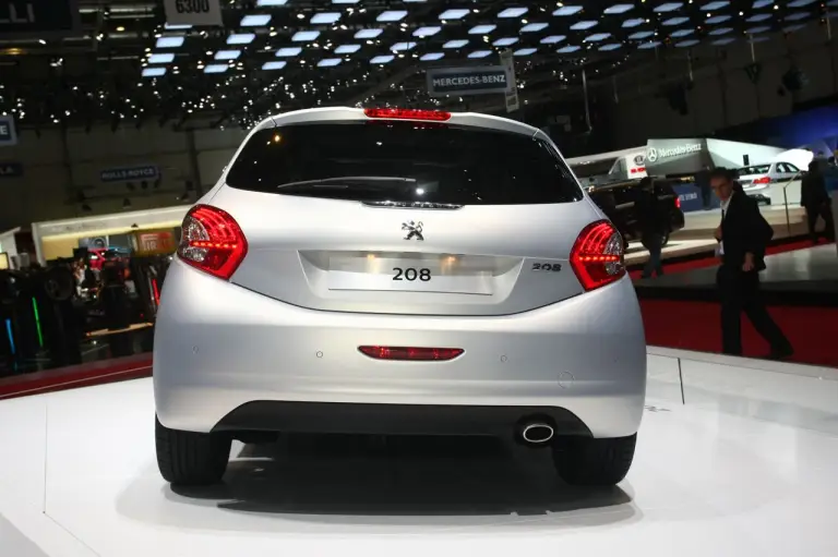 Peugeot 208 - Salone di Ginevra 2012 - 4