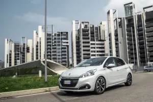 Peugeot 208 Signature - 5