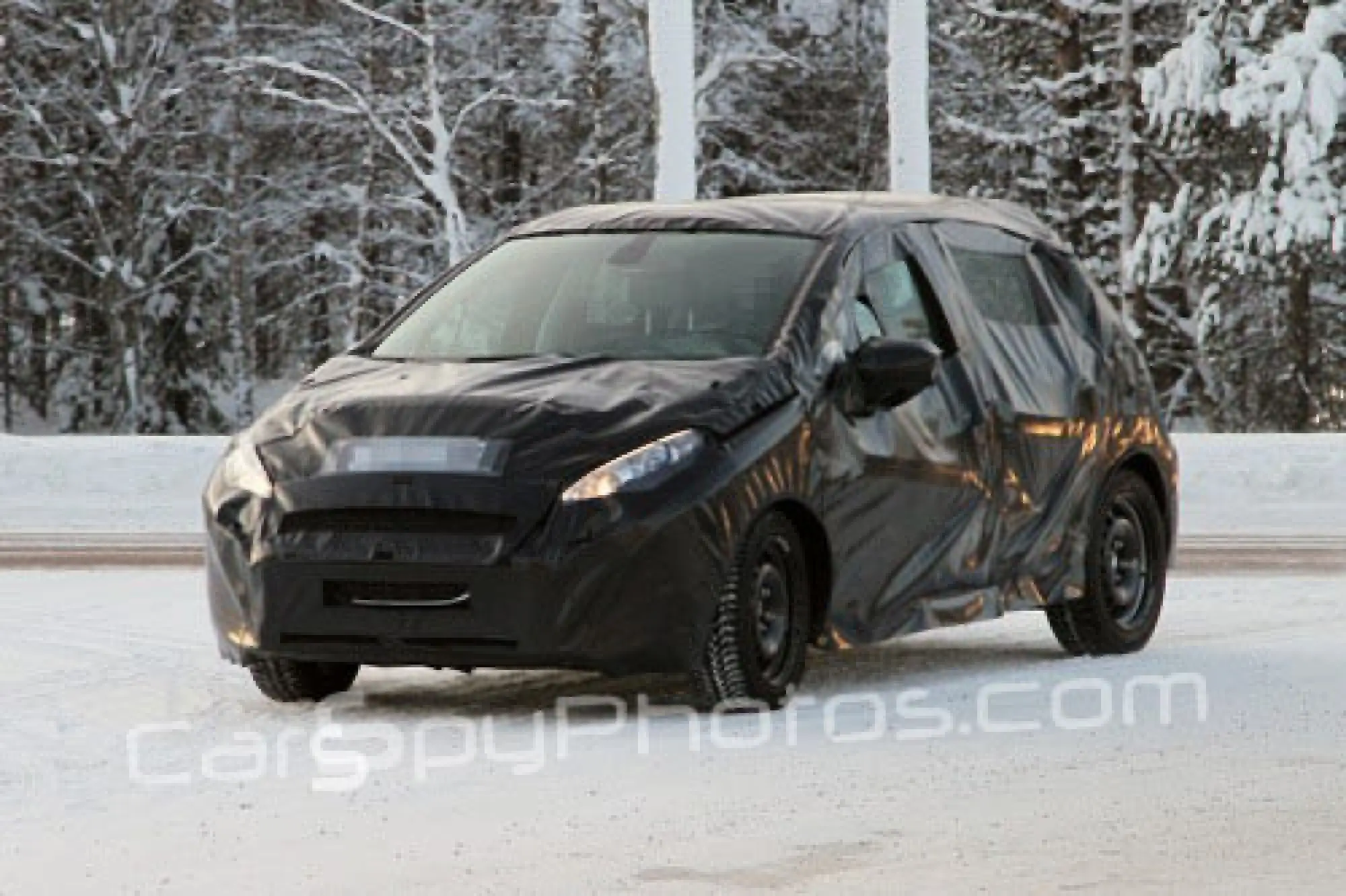 Peugeot 208 spy - 1