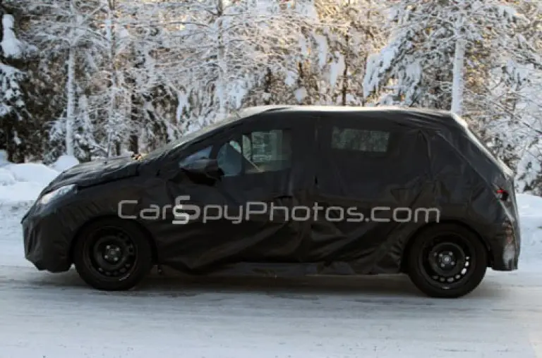 Peugeot 208 spy - 2