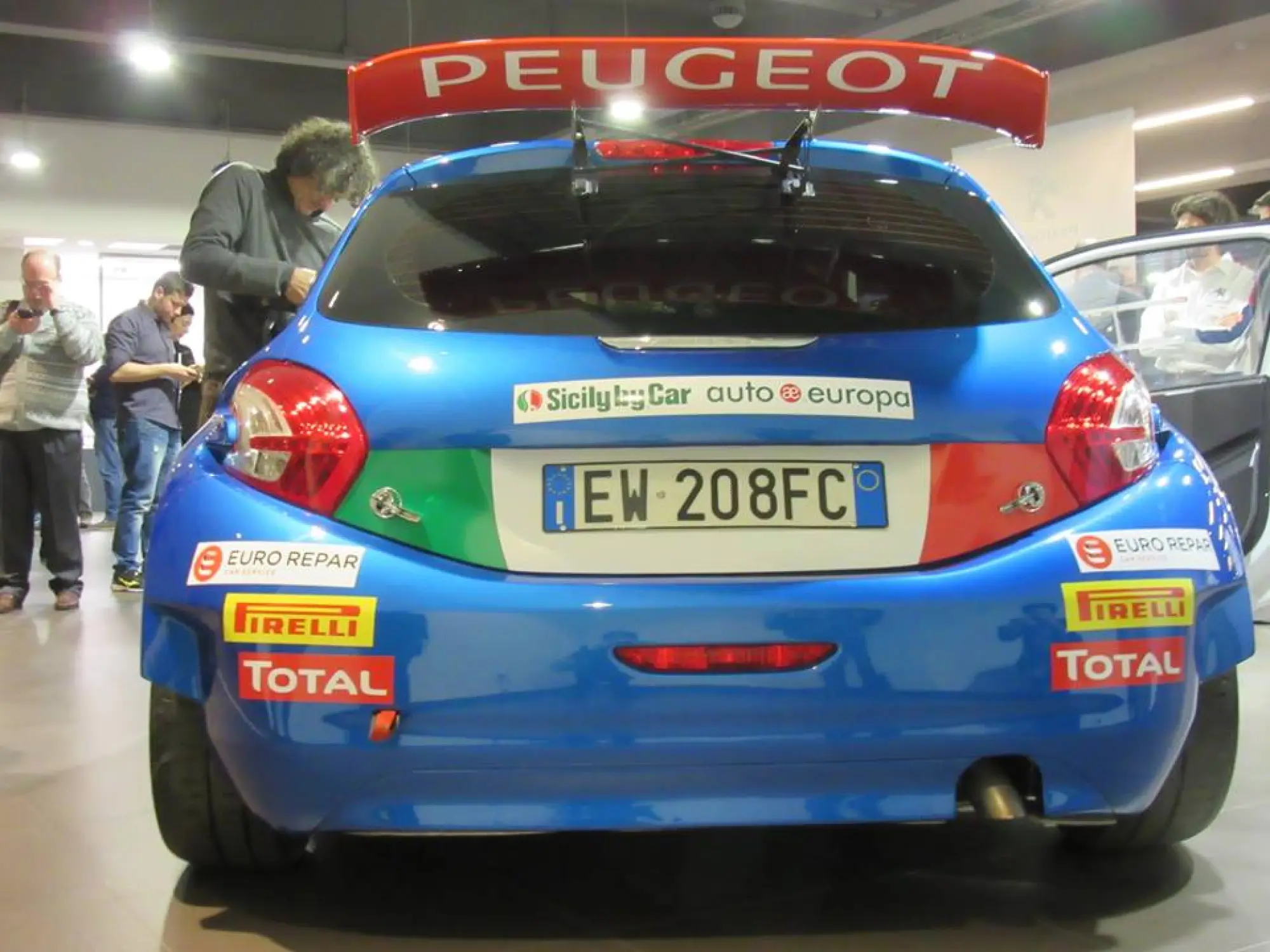 Peugeot 208 T16 2016 - 4