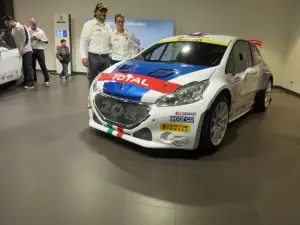 Peugeot 208 T16 2016