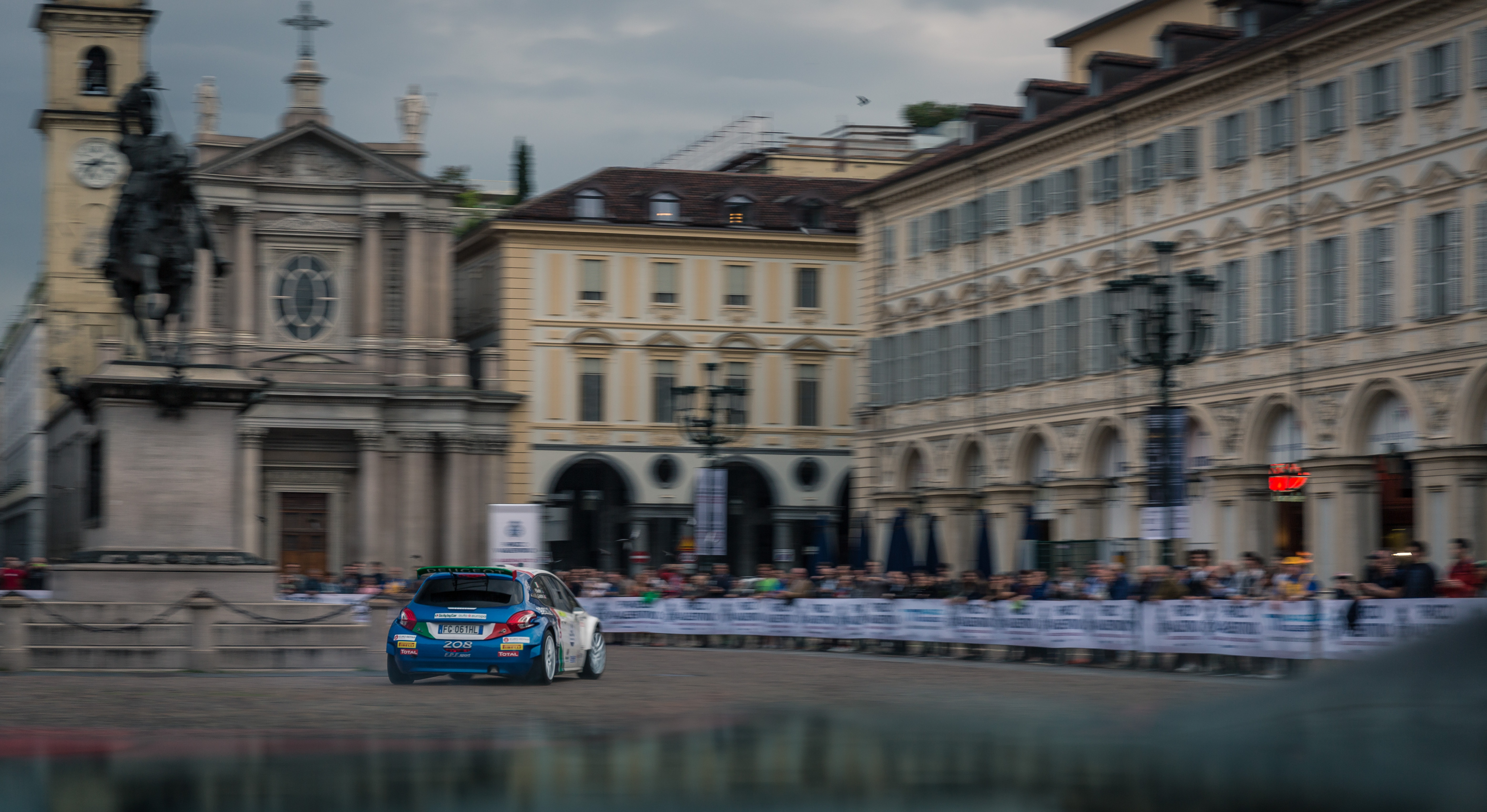Peugeot 208 T16 - Supercar Night Parade 2018