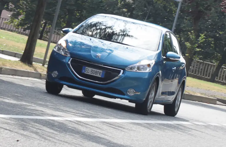 Peugeot 208 Test Drive - 7