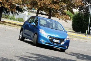 Peugeot 208 Test Drive - 1