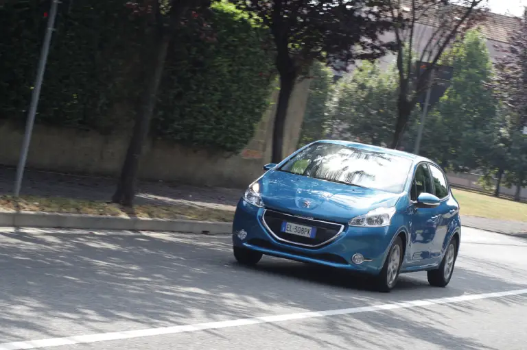 Peugeot 208 Test Drive - 23