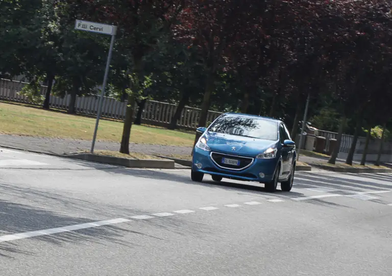 Peugeot 208 Test Drive - 25