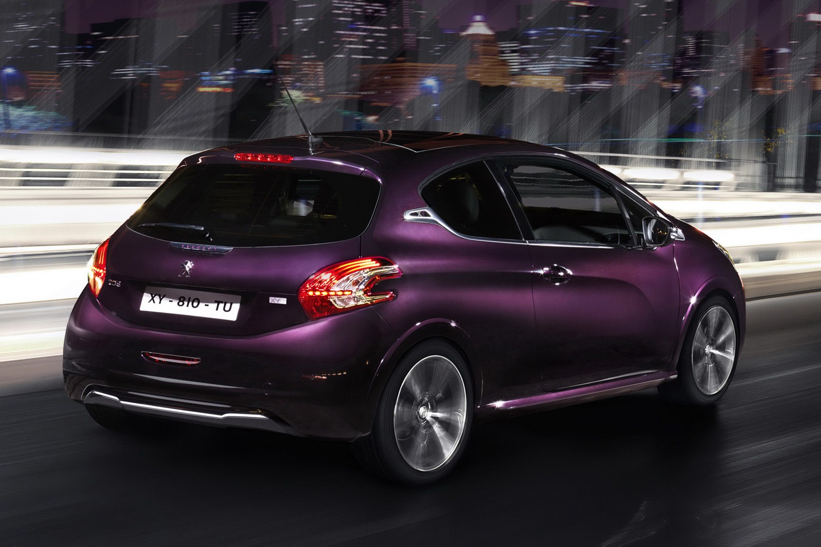 Peugeot 208 XY 2012