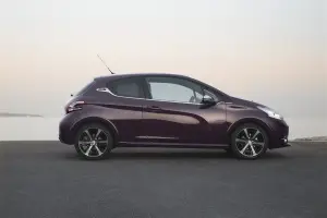 Peugeot 208 XY 2013