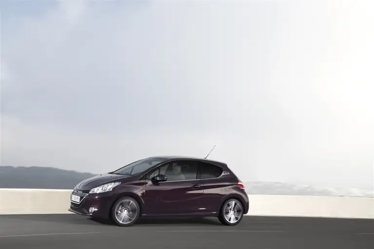 Peugeot 208 XY 2013 - 4