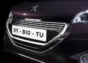 Peugeot 208 XY Purple Night - 17