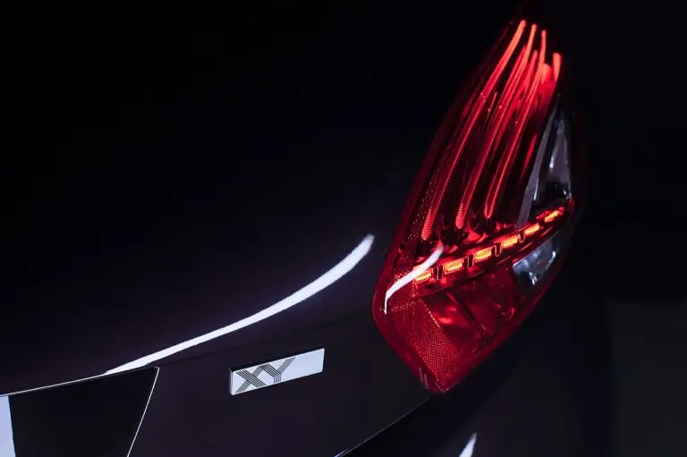 Peugeot 208 XY Purple Night - 19