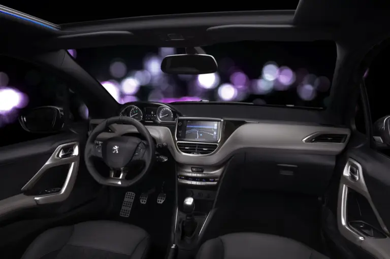 Peugeot 208 XY Purple Night - 20