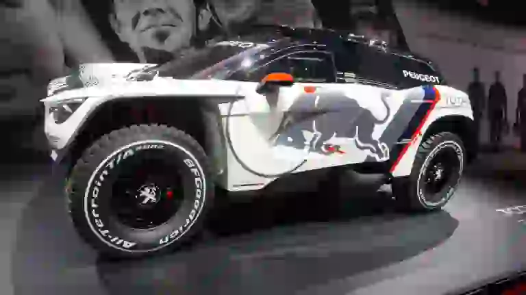 Peugeot 3008 DKR - Salone di Parigi 2016 - 5