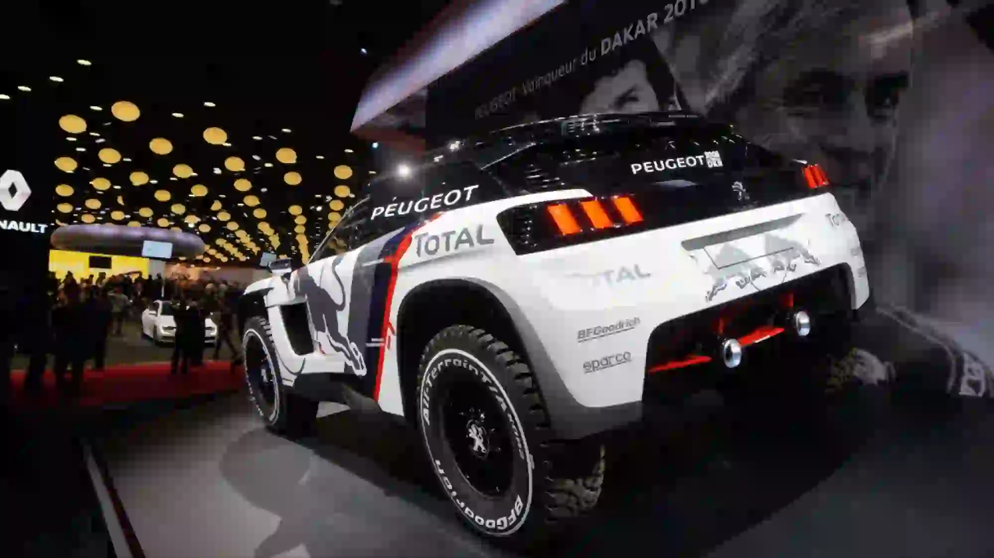 Peugeot 3008 DKR - Salone di Parigi 2016 - 14