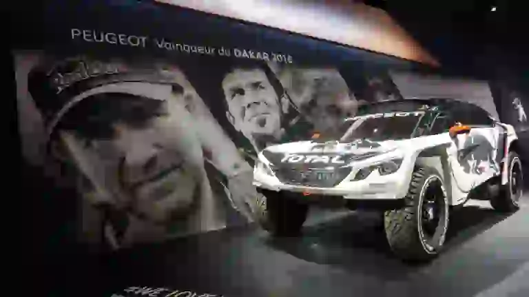 Peugeot 3008 DKR - Salone di Parigi 2016 - 16