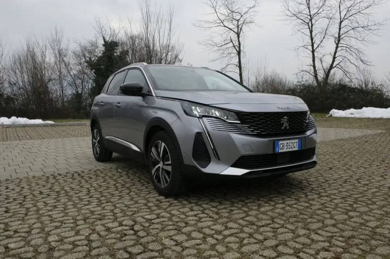 Peugeot 3008 Hybrid 225 e-EAT8 2021 - 6