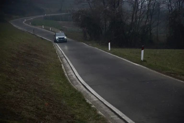 Peugeot 3008 Hybrid 225 e-EAT8 2021 - 7