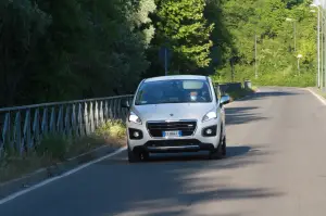 Peugeot 3008 HYbrid4: prova su strada - 6