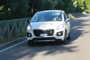 Peugeot 3008 HYbrid4: prova su strada - 9