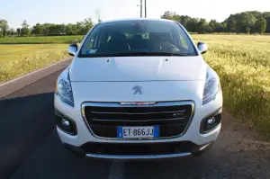 Peugeot 3008 HYbrid4: prova su strada