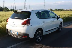 Peugeot 3008 HYbrid4: prova su strada - 15