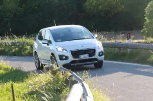 Peugeot 3008 HYbrid4: prova su strada