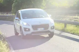 Peugeot 3008 HYbrid4: prova su strada - 27