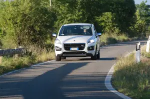 Peugeot 3008 HYbrid4: prova su strada - 32