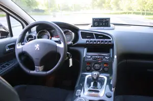 Peugeot 3008 HYbrid4: prova su strada - 54