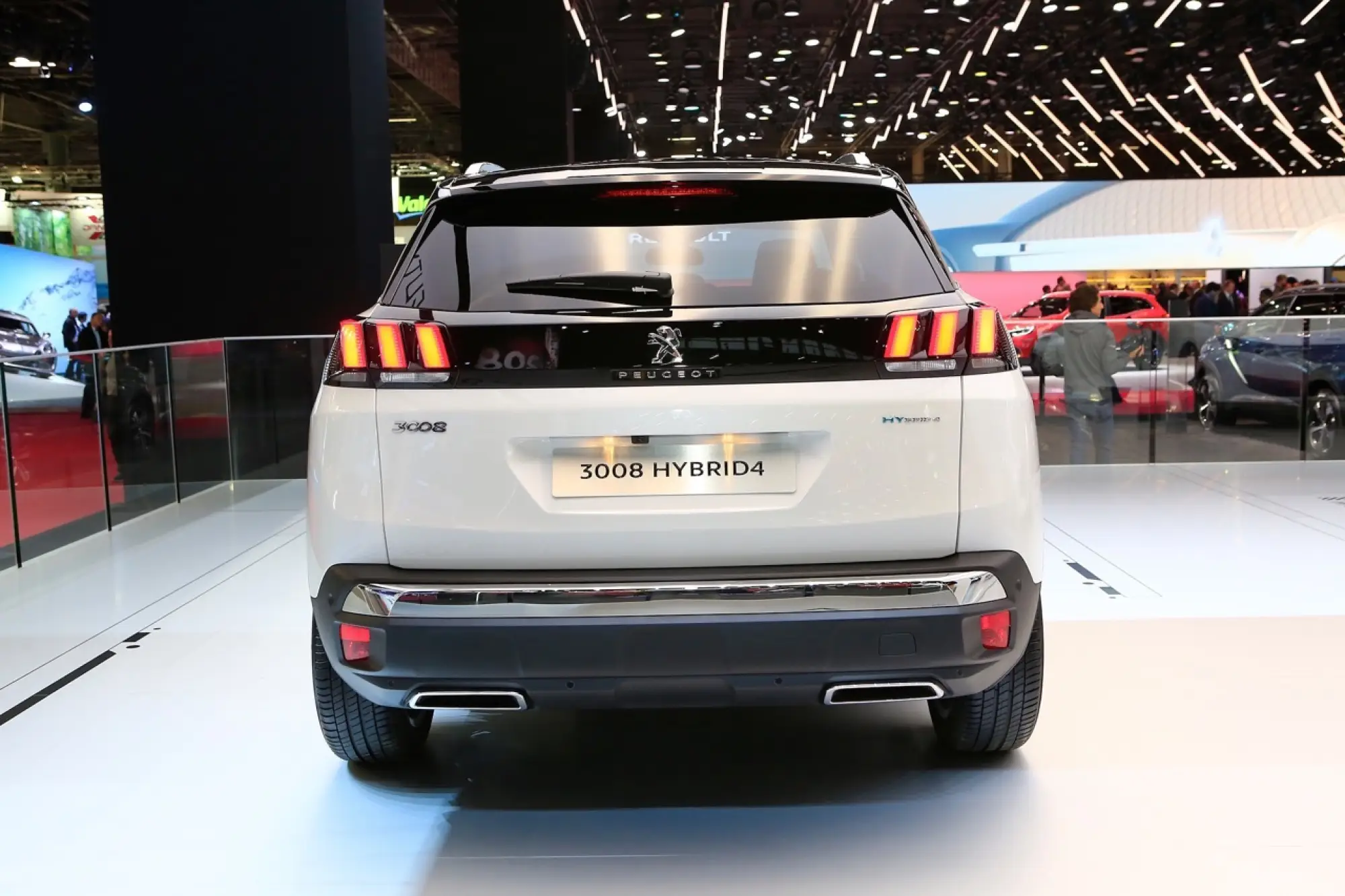 Peugeot 3008 Hybrid4 - Salone di Parigi 2018 - 4