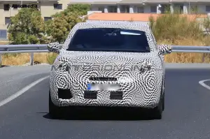 Peugeot 3008 MY 2016 - Foto spia 27-08-2015 - 1