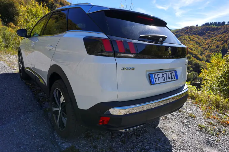 Peugeot 3008 Prova su strada 2017 - 3