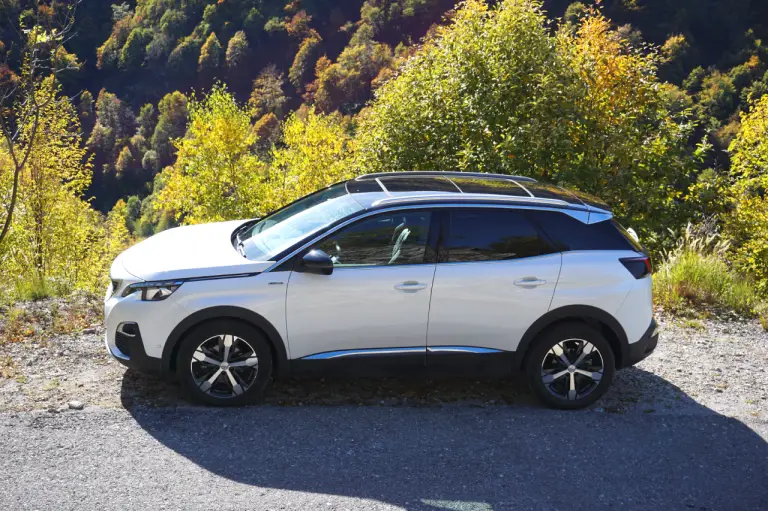 Peugeot 3008 Prova su strada 2017 - 36