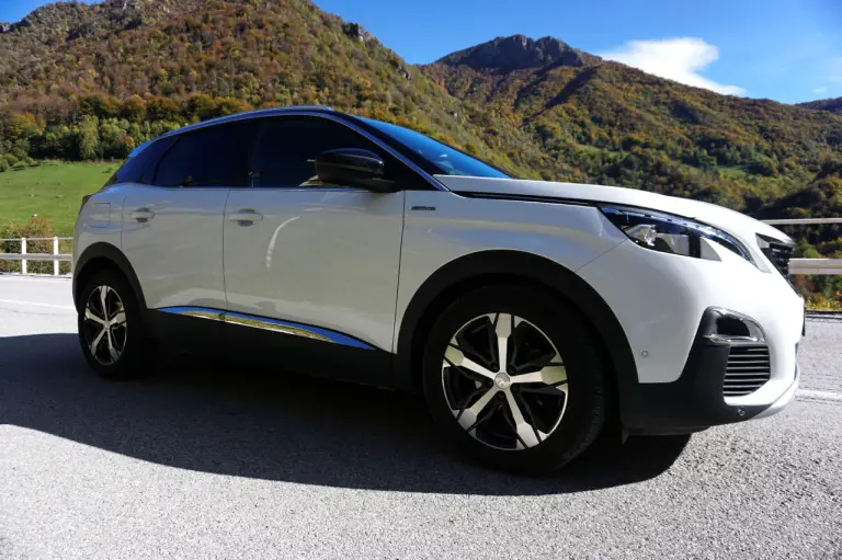 Peugeot 3008 Prova su strada 2017 - 111