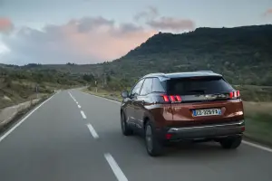 Peugeot 3008 - SUV Business 2017