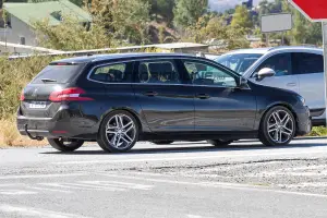 Peugeot 308 2017 - Foto spia 20-09-2016 - 14