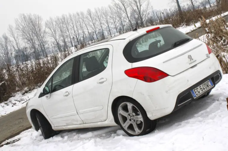 Peugeot 308 e-HDi Prova su Strada - 33