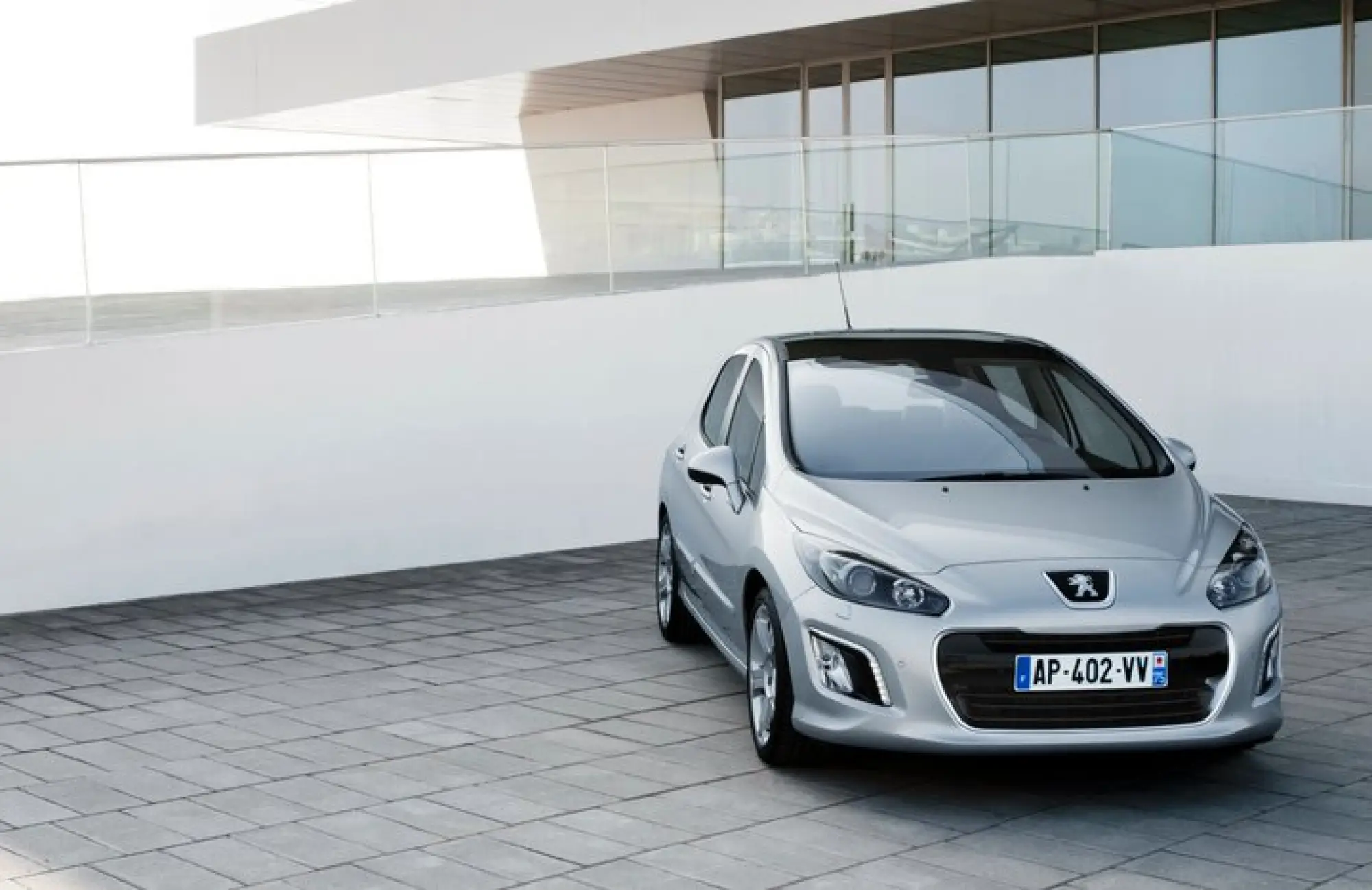 Peugeot 308 facelift 2011 - 4