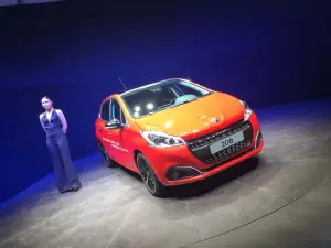 Peugeot 208 Facelift - Salone di Ginevra 2015 - 1