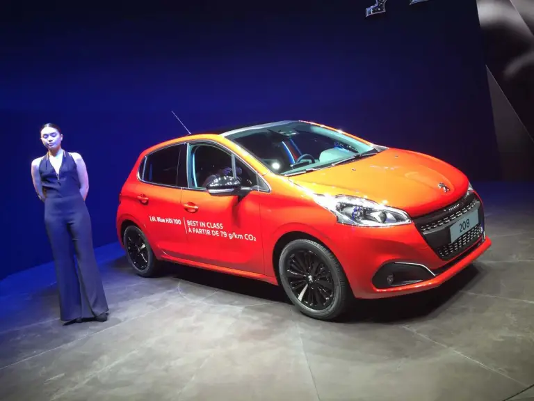 Peugeot 208 Facelift - Salone di Ginevra 2015 - 3