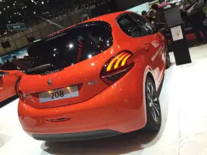 Peugeot 208 Facelift - Salone di Ginevra 2015 - 5