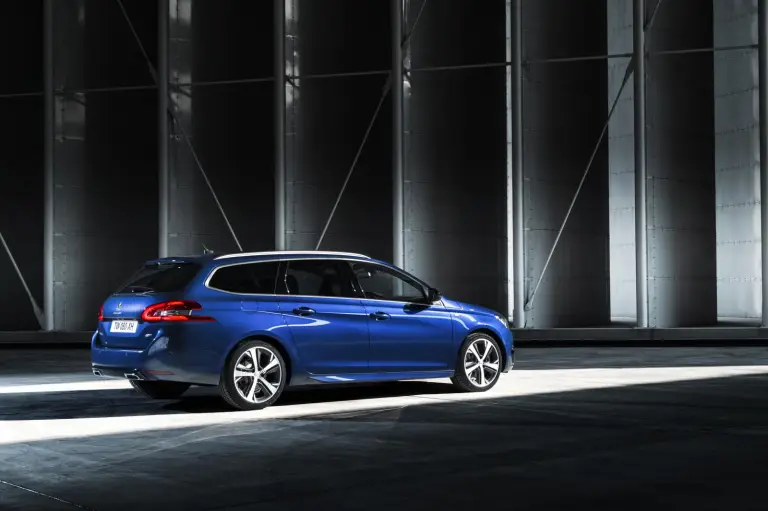 Peugeot 308 GT - Salone di Parigi 2014 - 5