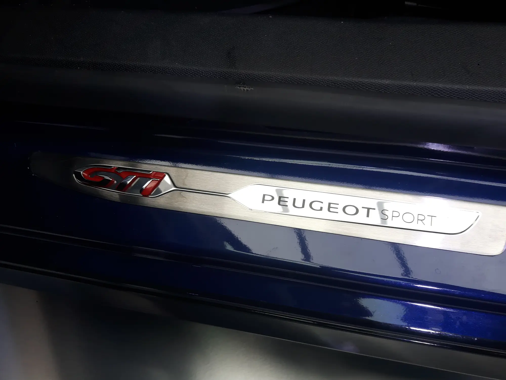 Peugeot 308 GTi Arma dei Carabinieri - 21