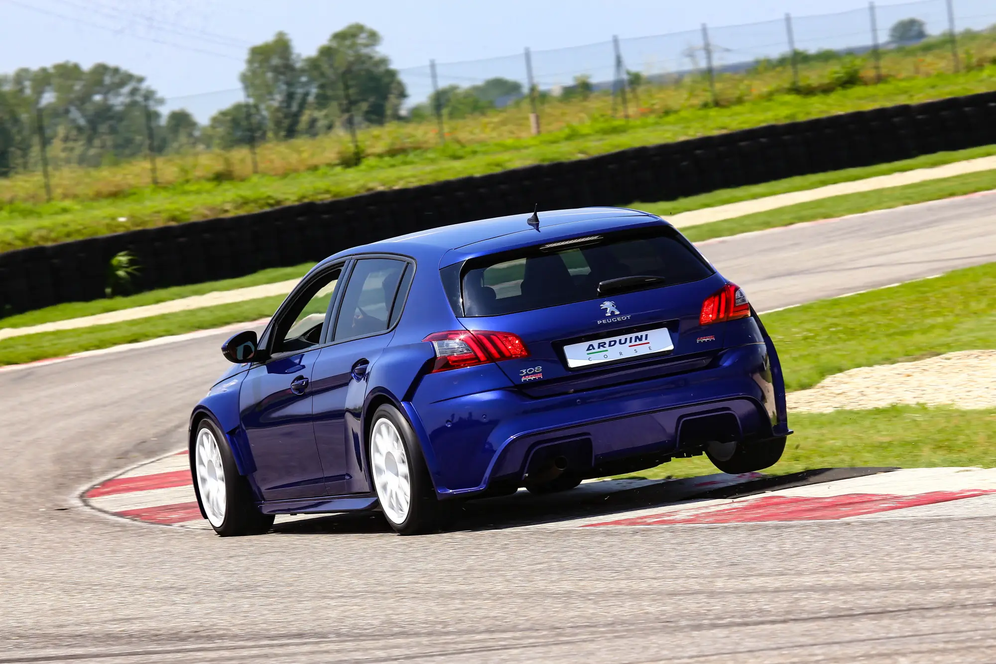 Peugeot 308 GTi by Arduini Corse - 15