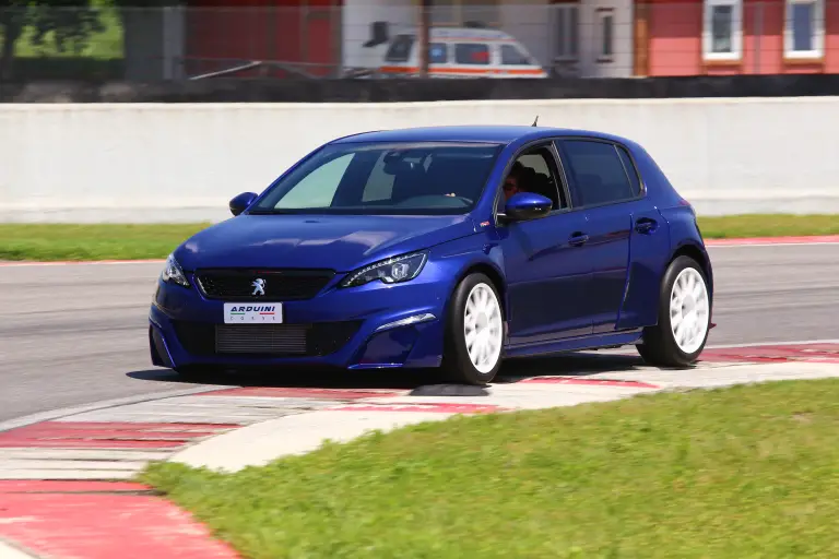 Peugeot 308 GTi by Arduini Corse - 17