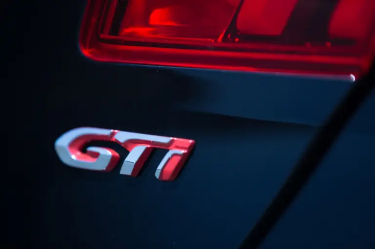 Peugeot 308 GTi by Peugeot Sport 2018 - Test drive - 12