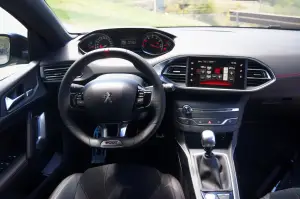 Peugeot 308 GTi - Prova su strada 2016