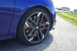 Peugeot 308 GTi - Prova su strada 2016