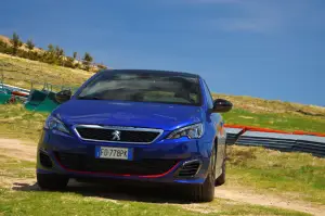 Peugeot 308 GTi - Prova su strada 2016